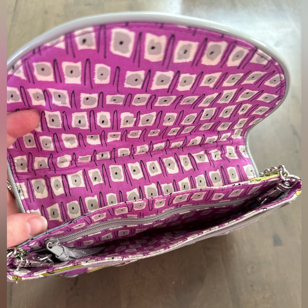 NWT Vera Bradley Petite Chain Bag in "Watercolor" Pattern - Picture 5 of 7